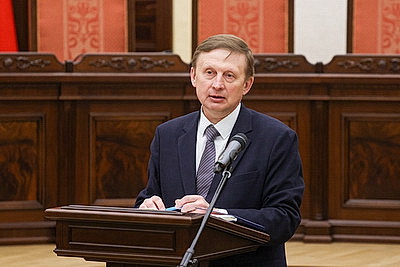 Судьи Конституционного Суда Беларуси будут шире задействованы в законодательной работе