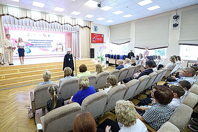 Белорусский Красный Крест помог подготовиться к школе ребятам из 25 минских семей