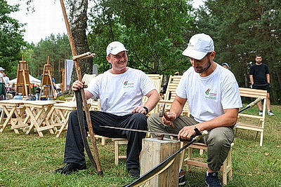 \"Споровские сенокосы\". Адреналин от косьбы и футбола на болоте