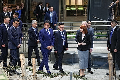 Связь времен и народов: Президент Монголии посетил музей истории ВОВ