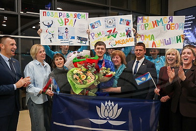 Белорусская делегация вернулась с зимних Паралимпийских игр