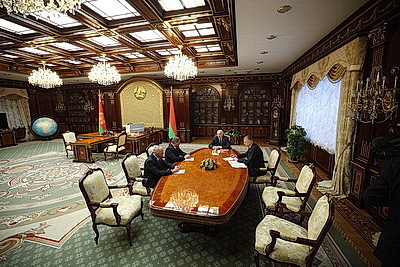 Лукашенко рассмотрел кадровые вопросы