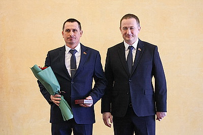 Люди разных профессий, но с общим подходом к делу. В Минске вручили госнаграды