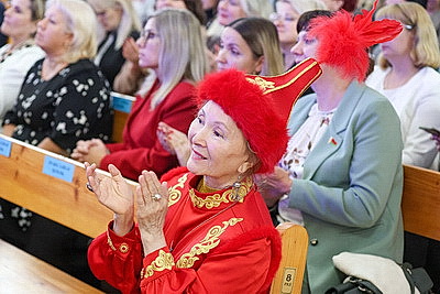 \"Разговор о важном\": укрепление институтов семьи обсуждают участники международного форума в Полоцке