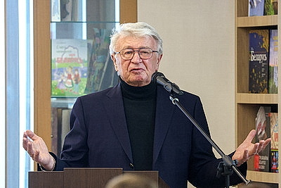 В Минске презентовали книгу Александра Радькова \"Города. Личные впечатления\"