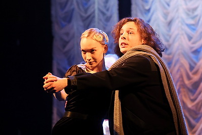 Владимирский академический театр драмы представил спектакль \"Черные доски\" на театральном форуме \"M.@rt.контакт\"