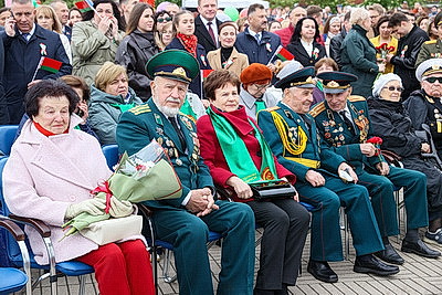 Радостно, трепетно, масштабно празднуют День Победы в Бресте