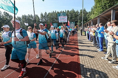 Спорт на максимуме: более 500 представителей белорусских СМИ вышли на старт спартакиады в \"Стайках\"