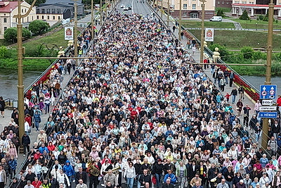 Крестный ход в честь праздника Божьего Тела прошел по улицам Гродно