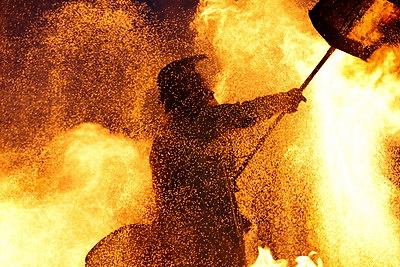 \"Это уже белорусский бренд\". Веселье на Масленицу в Минске