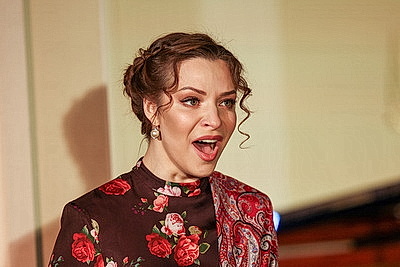 \"Опера - это не скучно\". Как Большой театр превращает классику в современный тренд