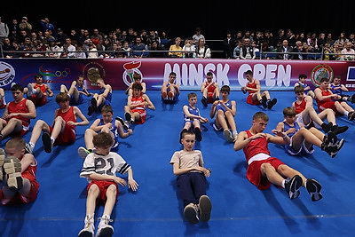 Чемпионы мира по боксу Цзю и Пирог провели мастер-класс для участников мемориала Ботвинника