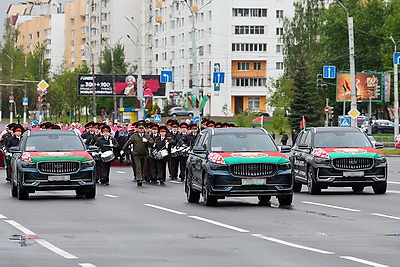 Переполняло чувство любви к Родине. В Витебске чествовали главные государственные символы