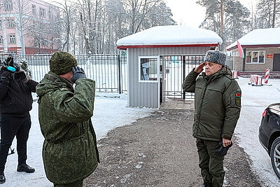 Проверка ВС по поручению Президента продолжается в одной из частей 72-го учебного центра