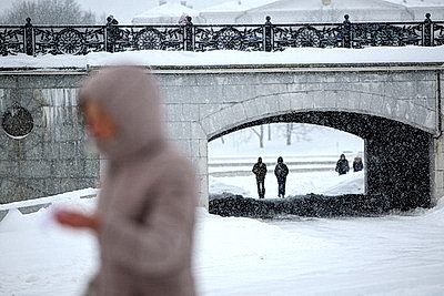 Морозный зимний день: снегопад не повод сидеть дома для активных жителей