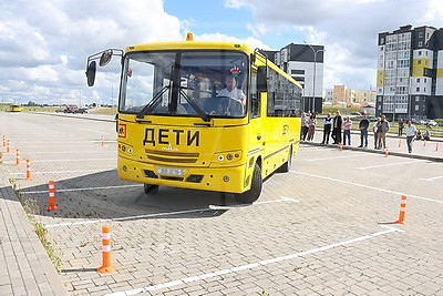 В Минской области выбрали лучшего водителя школьного автобуса