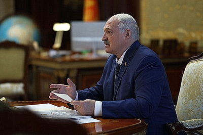Лукашенко заслушал доклад по тематике плана строительства и развития Вооруженных Сил