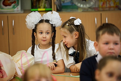 \"Школа для каждого, школа для всех\". В Минске прошли торжественные линейки ко Дню знаний