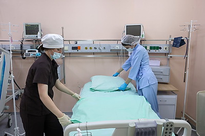 Студенты медицинских вузов Минска осваивают работу в больнице скорой помощи