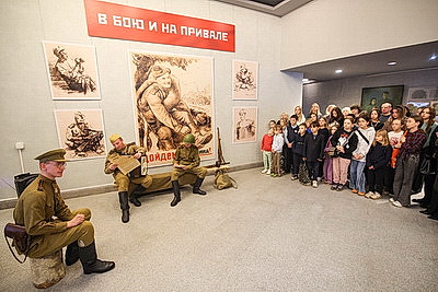 Творили в окопе и на привале. Выставка фронтового рисунка открылась в Минске