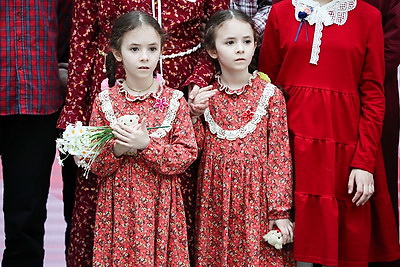 \"Счастье вдвойне\": фестиваль близнецов и двойняшек прошел в Минске