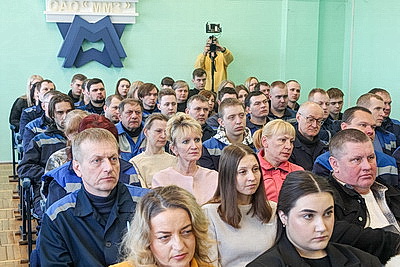 Почему промышленность - ключ к развитию регионов, рассказали на Могилевском металлургическом заводе