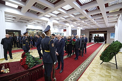 В Минске прощаются с народным писателем Беларуси Николаем Чергинцом