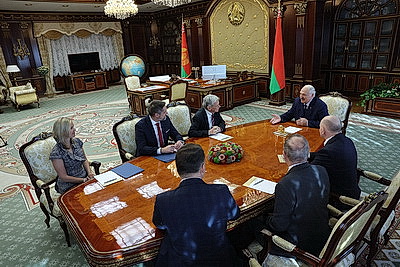 Лукашенко провел переговоры со спецпосланником США Коулом