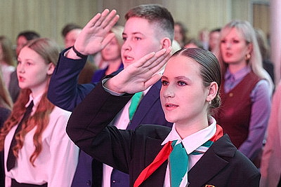 Мир, порядок, защита ценностей. Караев об Основном Законе на торжестве в честь Дня Конституции