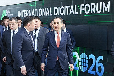 \"Индустрия 5.0: Сила взаимодействия\". Турчин принял участие в пленарной сессии цифрового форума в Казахстане