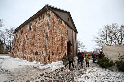 Живой рождественский вертеп появился у Коложской церкви в Гродно