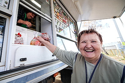 По классическим рецептам. Предприятия Белкоопсоюза поставят в торговую сеть около 100 тонн праздничной продукции