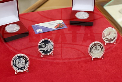 Первые памятные монеты, отчеканенные в Беларуси, поступят в продажу 29 апреля