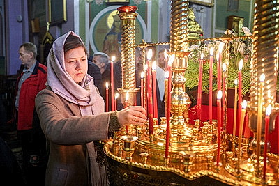 Православные верующие отмечают Пасху