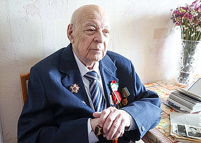 Накануне Дня Победы поздравили участника ВОВ Александра Когана из Витебска