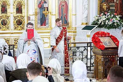 Православные верующие отмечают Пасху