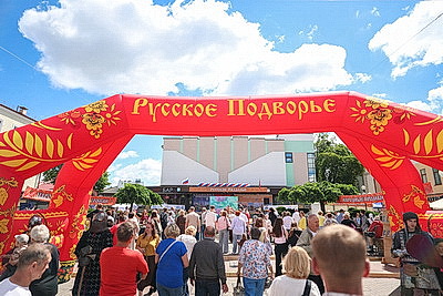 Национальные подворья ярко представлены на фестивале культур в Гродно