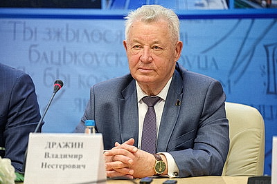 Читальные залы Национальной библиотеки Беларуси ежедневно посещает 1,5-2,5 тыс. человек
