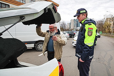 Нарушений ПДД со стороны такси стало меньше. Как прошел рейд ГАИ в Минске