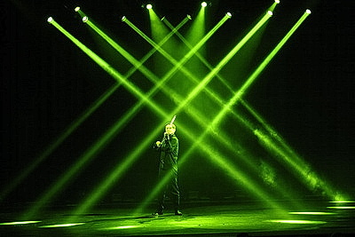 Сольный концерт коллектива \"Аллюр\" прошел на сцене Молодежного театра эстрады