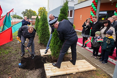 В Кореличах к областным \"Дажынкам\" торжественно открыли новостройку на 49 квартир