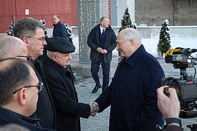 Лукашенко в Минске дал старт работе уникального производства в сфере микроэлектроники