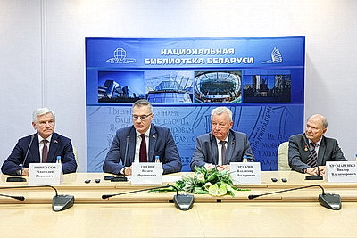 Читальные залы Национальной библиотеки Беларуси ежедневно посещает 1,5-2,5 тыс. человек
