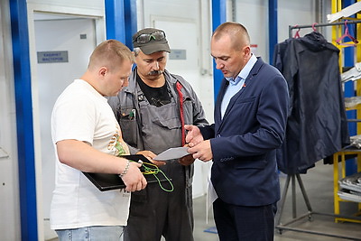 Делегация Узбекистана посетила \"ПОЖСНАБ\" и ознакомилась с пожарной и спасательной техникой