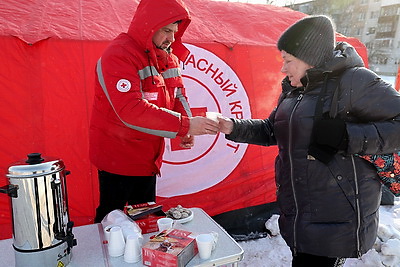 Мобильный пункт обогрева Красного Креста работает в Витебске