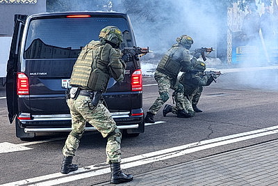 \"С напарниками понимаем друг друга с полуслова\". Единственная женщина-телохранитель в Беларуси о службе