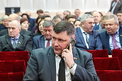 ЖКХ, здравоохранение, развитие территорий. Работу с обращениями в Витебской области рассмотрели в Ушачах