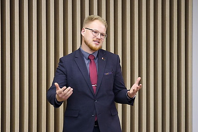 Фантастика, чувства, человек: в Минске презентовали сборник произведений молодых белорусских авторов