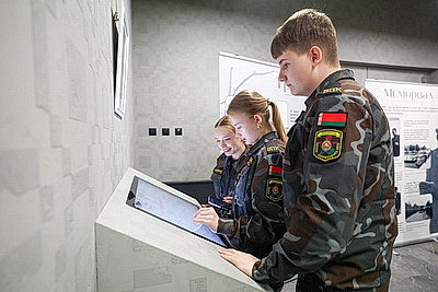 \"Судьба подарила счастье жить…\" Фотодокументальная выставка открылась в музее Хатыни