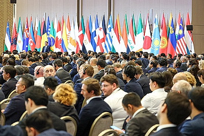 Турчин принимает участие в пленарном заседании инвестфорума в Ташкенте